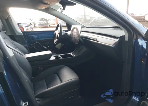 2023 Tesla Model Y Performance Dual Motor All-Wheel Drive z USA, uszkodzony, nr VIN 7SAYGDEF9PF709592